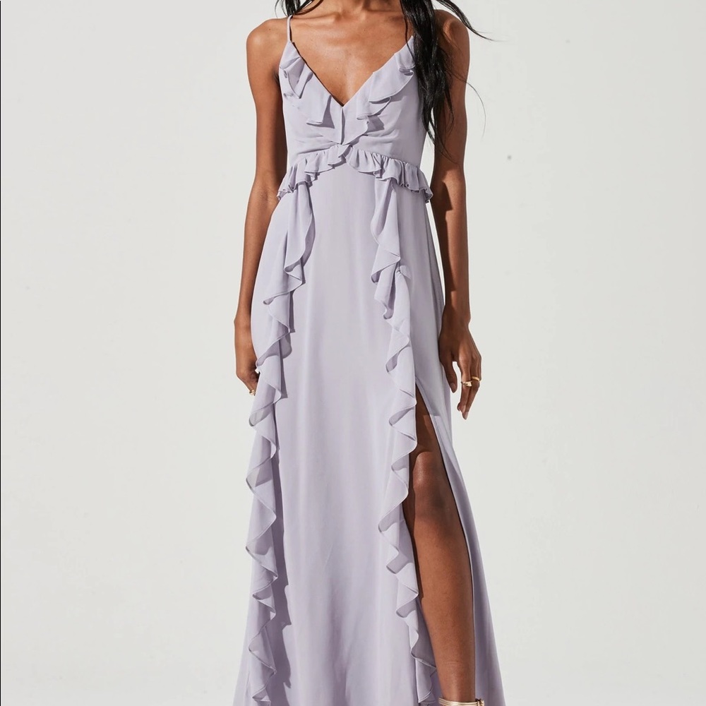 ASTR ADORIA RUFFLE SIDE SLIT MAXI DRESS